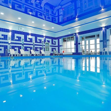 Роляда Hotel Tysmenytsia Luaran gambar