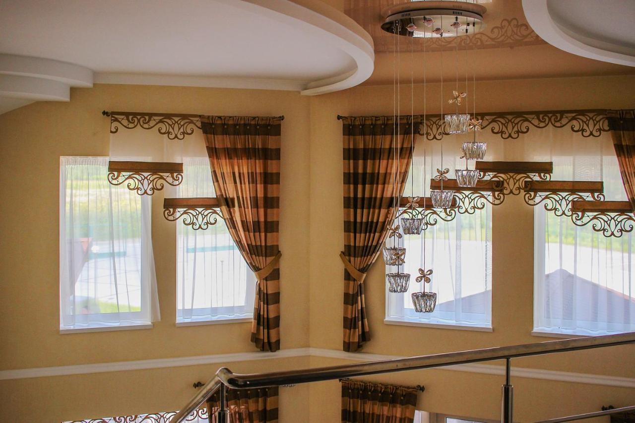 Роляда Hotel Tysmenytsia Luaran gambar
