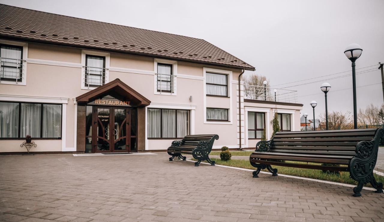 Роляда Hotel Tysmenytsia Luaran gambar