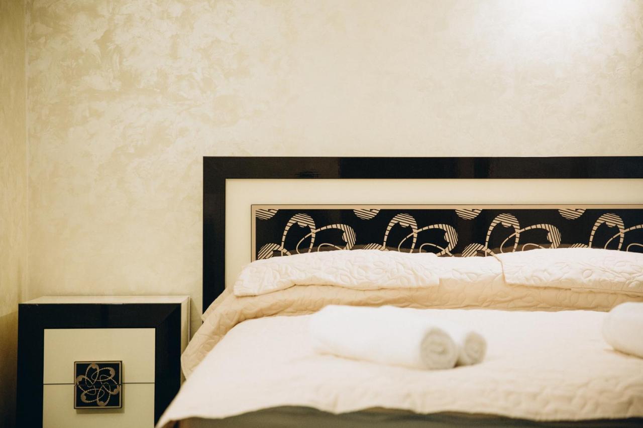 Роляда Hotel Tysmenytsia Luaran gambar