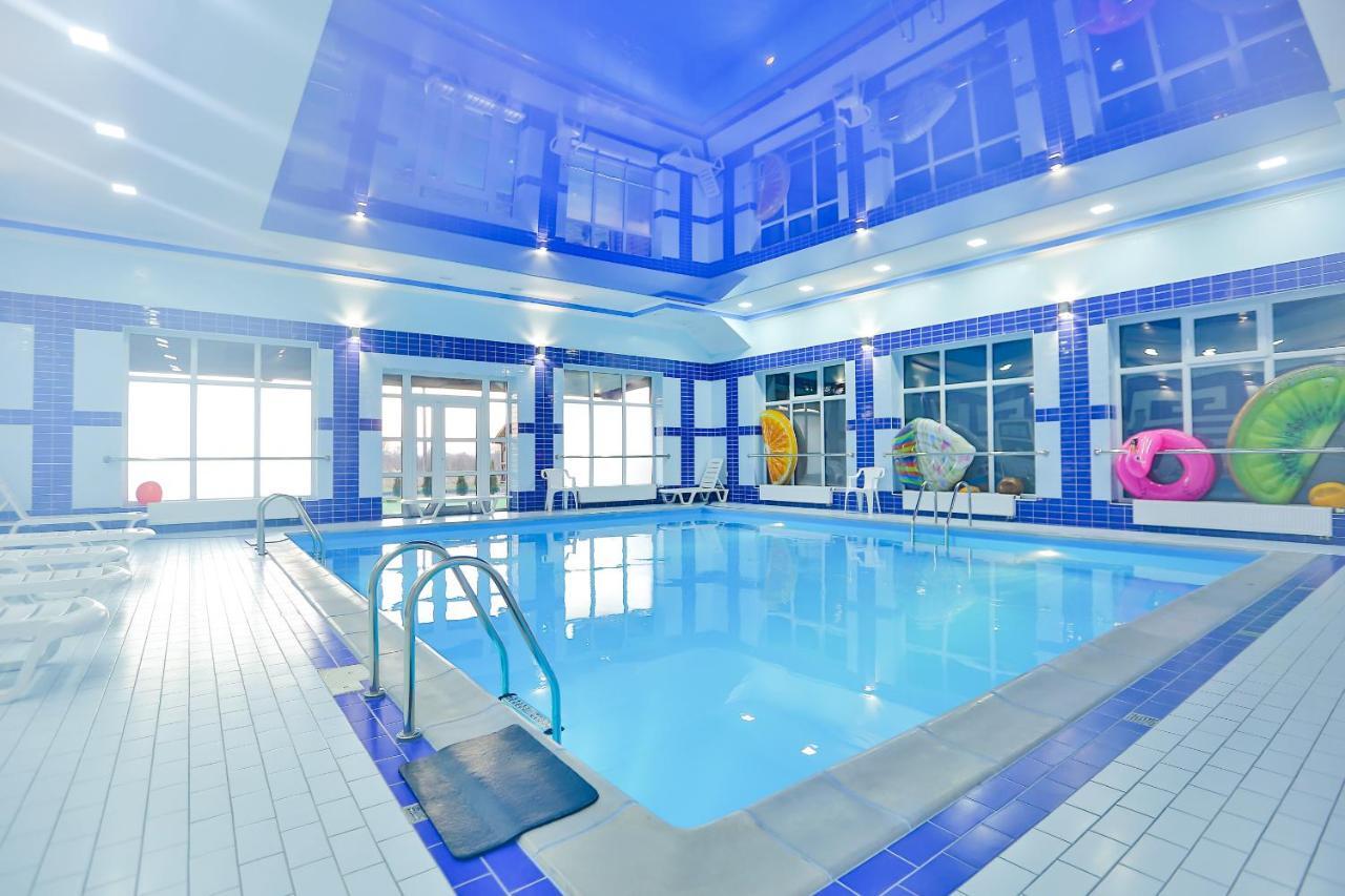 Роляда Hotel Tysmenytsia Luaran gambar