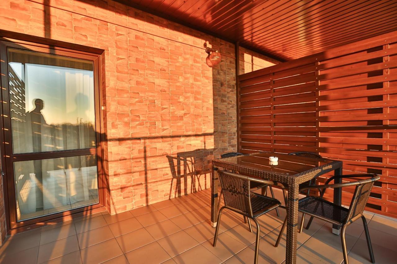Роляда Hotel Tysmenytsia Luaran gambar