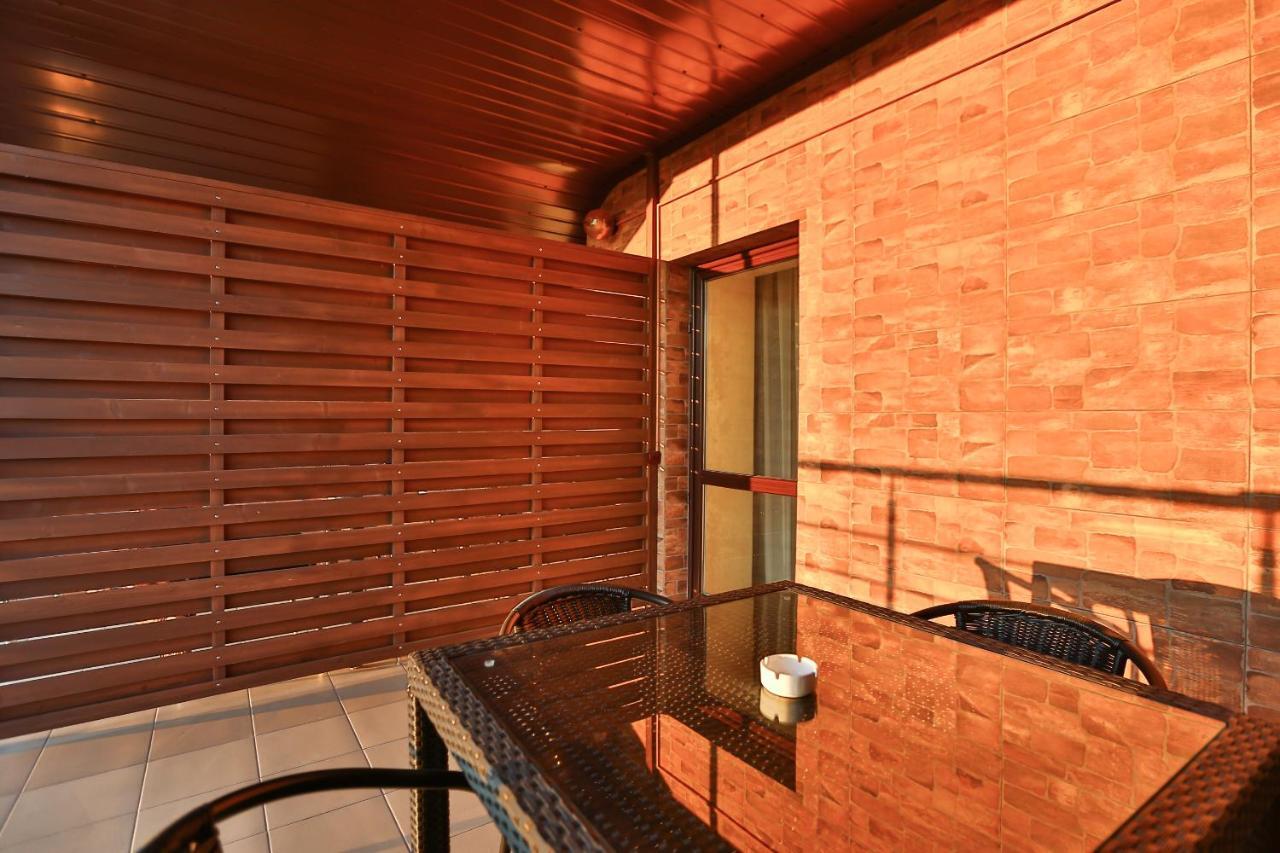 Роляда Hotel Tysmenytsia Luaran gambar